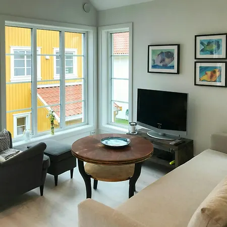 Tatil Evi Seaside In With Balcony Tvedestrand