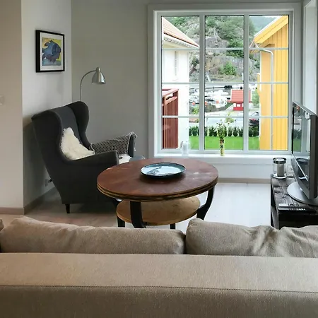 Feriehus Seaside In With Balcony Tvedestrand