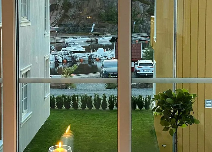 Seaside In With Balcony